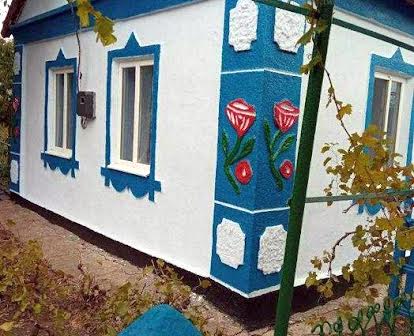 Село Ульяновка 55 км от Одессы, крепкий дом. 25 соток.