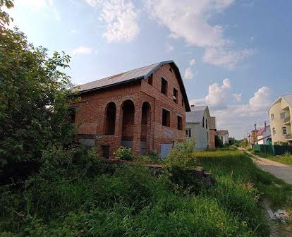 Продаж великого недобудованого будинку + земля в м. Борислав!