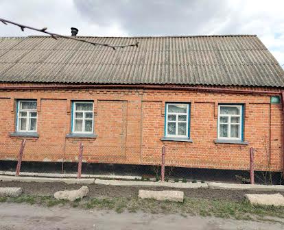 Продам будинок в селі Козятин, Вінницька область.