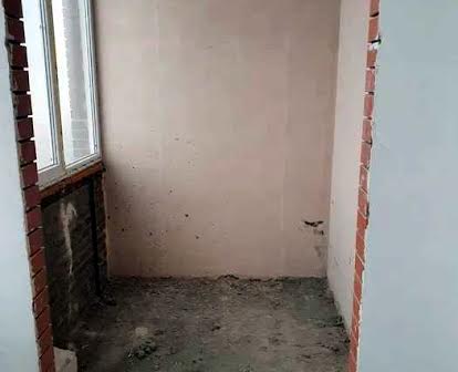 Терміново продам 2- х кімнатну квартиру після будівельників