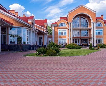 Продажа элитного дома 2500 кв.м, 1 га, с. Гореничи, Киево-Святош. р-н