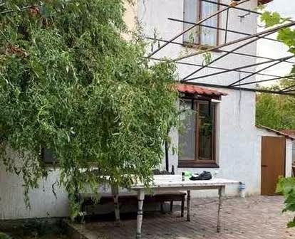 (13) Продается 2-х этажный дом в с. Прилиманское.