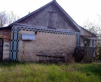 Продам дом под снос, с участком 30 соток! С.Перевоз, Киевская область.