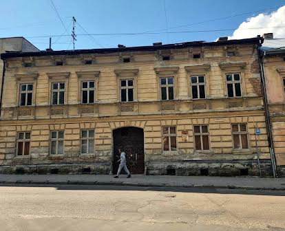 Продаж будинку в історичній частині Львова