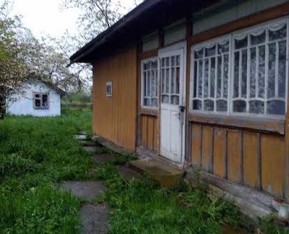 Продається  домоволодіння у селі Верхній Струтинь Калуського району