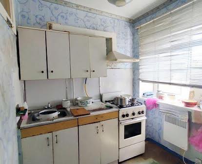Продается 4-х комнатная квартира в Новомосковске, район СШ-8
