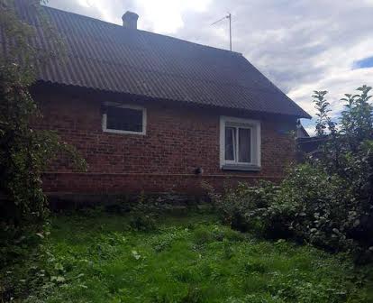 Продам будинок поруч з містом Червоноград