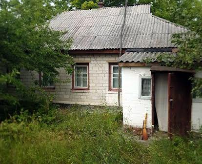Продається будинок в селі Бузуків