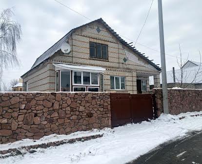 Продаю будинок 120 м.кв с. Гора поруч м. Київ