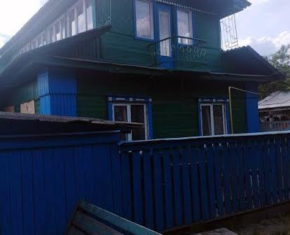 Продам будинок  по вулиці Котляревського.