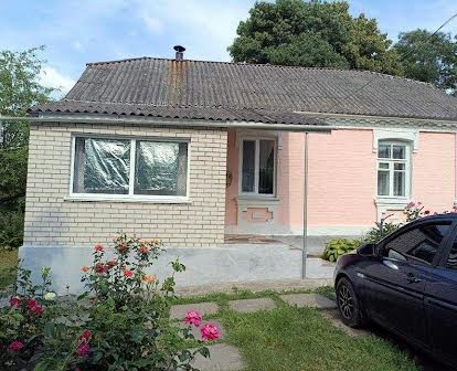 Продається будинок с .Дерганівка Ружинського р-ну Житомирської області
