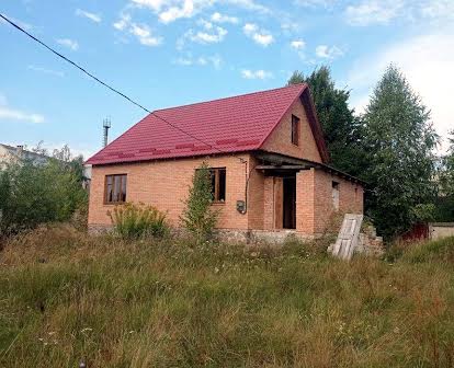 Продається будинок та 22 сотки землі в місті Дубровиця