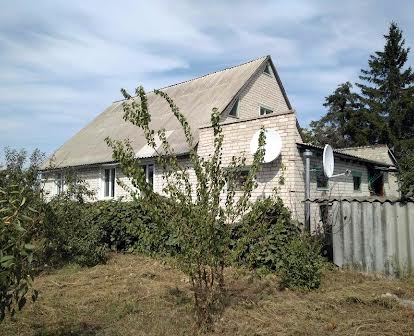 Продам дом в Волчанске Харь.обл. с приватизированной землей 0.1000 га