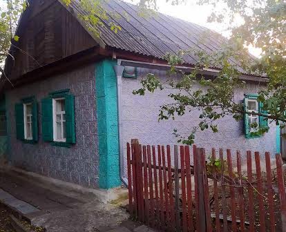 Терміново продам газифікований будинок в м. Лозова Харківської області