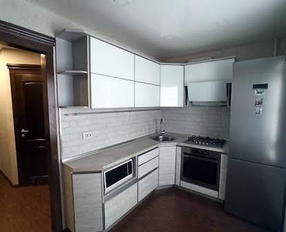 Продам власну 3-х кімнатну квартиру 2 Шевченківський мкрн.