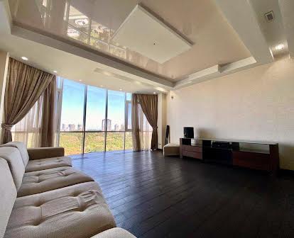 Квартира с потрясающим панорамным  видом, ЖК "ГрандПарк", парк Победы.