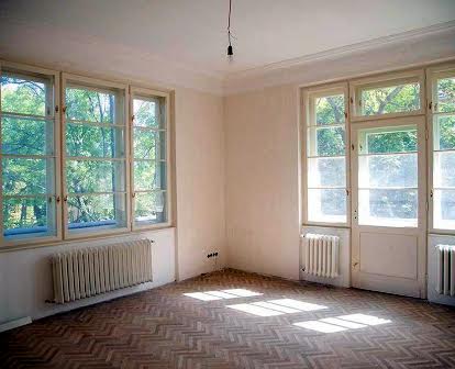 Продаж 4-кімнатної квартири в будинку "люкс", вул. Левинського
