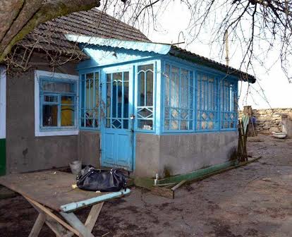 Продам хату в селі Шутнівці