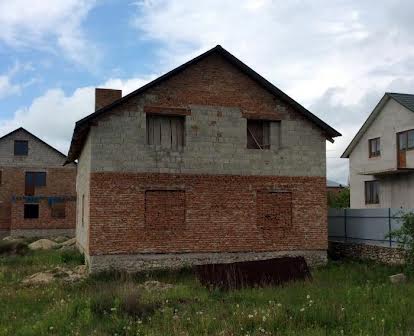 Продаємо будинок у м.Збараж 18км від Тернополя