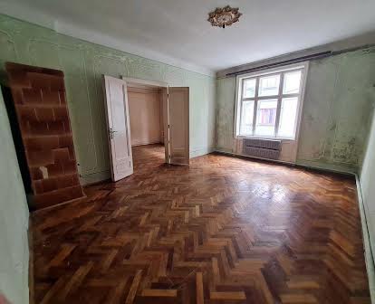 Продається 3-кімнатна квартира (Центр ) вулиця Шептицького.