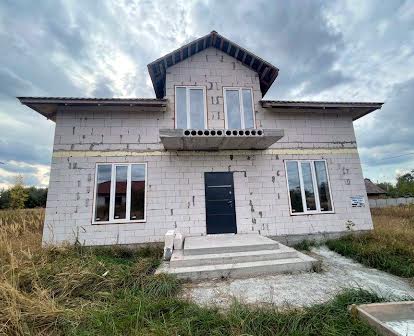Продаж будинку 230 м² в Київській обл, Нови Петровці.