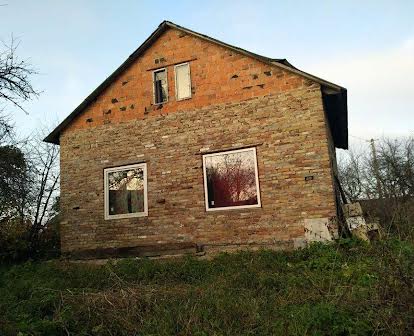 Будинок на кордоні з Польщею центр села 57 сот. землі
