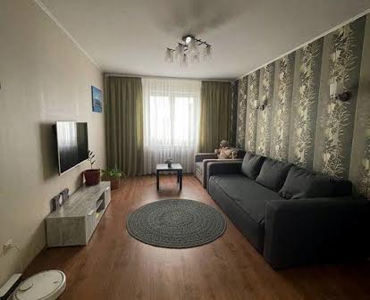 Урлівська 38а продам 3-кімнатну квартиру