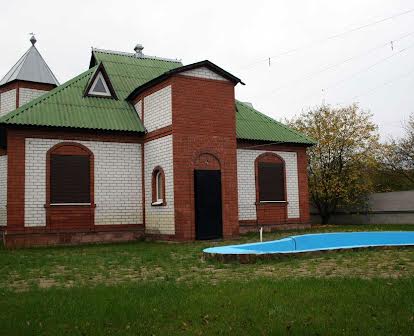дом в курортной зоне Харьковской области Торг уместен