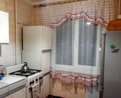 Продаётся 2-х комнатная квартира на микрорайоне Солнечный