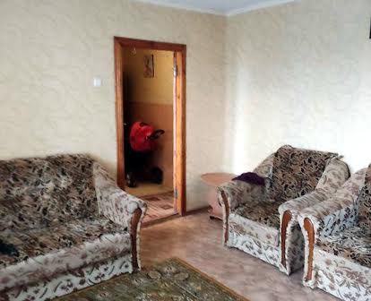 Продам квартиру смт Панютине рн северний 3 кімнатна  65,5 кв.м