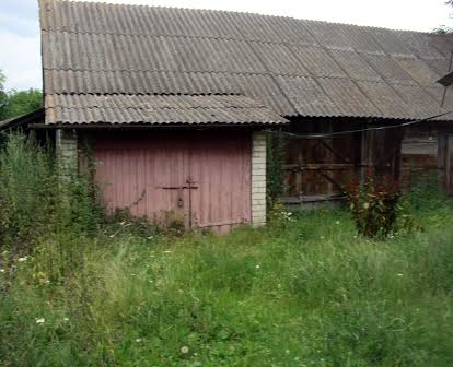 Будинок-Дача +авто в селі Миляно, поміняю на житло в місті.