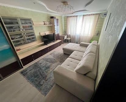 Продаж 2-х кімнатної квартири на Пісках в новобудові