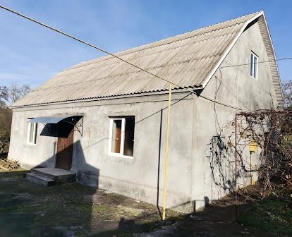 Продам хату в центрі села Гуменці, будинок, дача