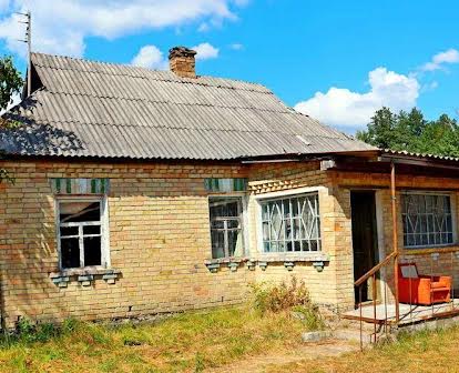 Купуйте затишний заміський будинок у селі Федорівка