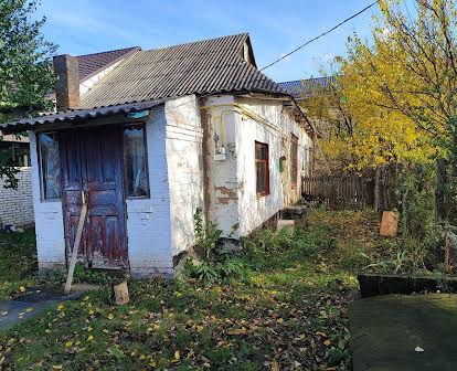 Продам частину будинку в Шкарівці