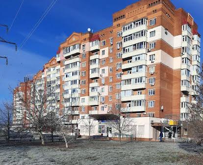 2 -кімнатна  квартира площею 60 кв.м вул Гожулівська,26