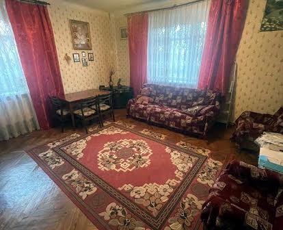 Продаж 3-кімнатної квартири на Котляревського.