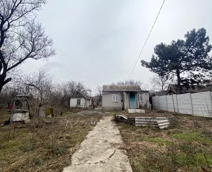 Приватный кирпичный дом в селе Сурско-Литовское, под ремонт