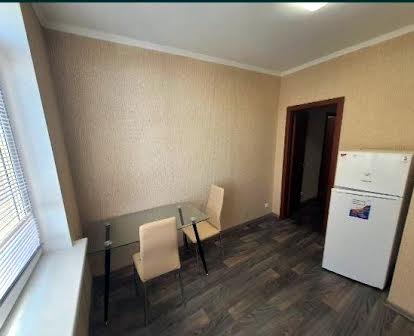 Продам 1к квартиру ЖК Сонячний,  38м2