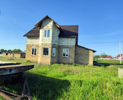 Продам будинок від власника в смт. Макарів