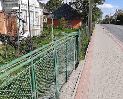 Будинок в Болехові попри центральну дорогу