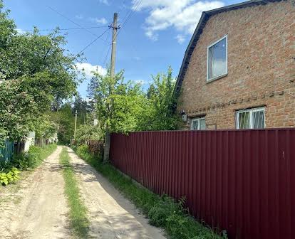 Будинок. Бучанський р-н.с.Ясногородка Промінь сад.товариство.