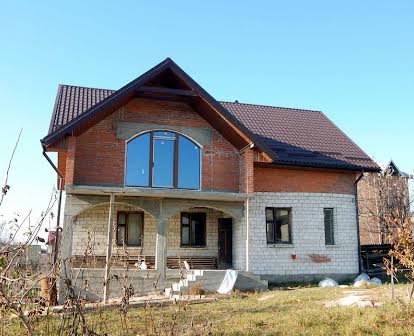 Продам незавершений будинок у Миколаєві, Львів. обл., 166 м², 8 соток