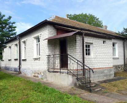 Половина будинку (м.Андрушівка, Житомирська область)