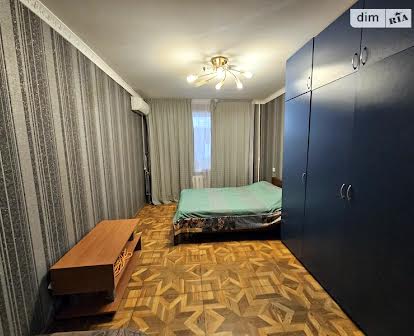 Кондратюка Юрия улица, 24, Покровский, Днепр, Днепропетровская 35000.0 USD