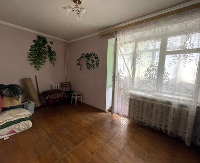 Продаж дво кімнатної квартири Сквирське Шосе 250