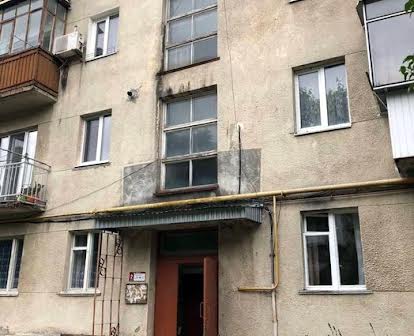 Продаж 2 кімн квартири без ремонту в м. Жидачів