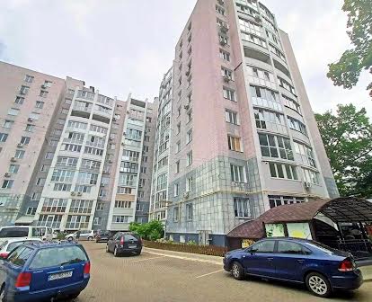 Продаж просторої квартири 93 м2 в новобудові в центрі, під іпотеку 3%.
