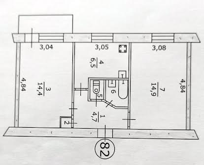 Продам 2-кімнатну квартиру з євроремонтом, біля центрального ринку