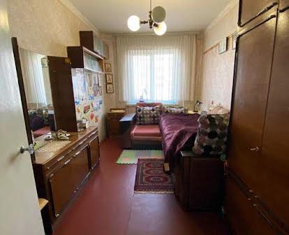 Продам 3х кімнатну квартиру на Таращанському масиві(Вернадського)